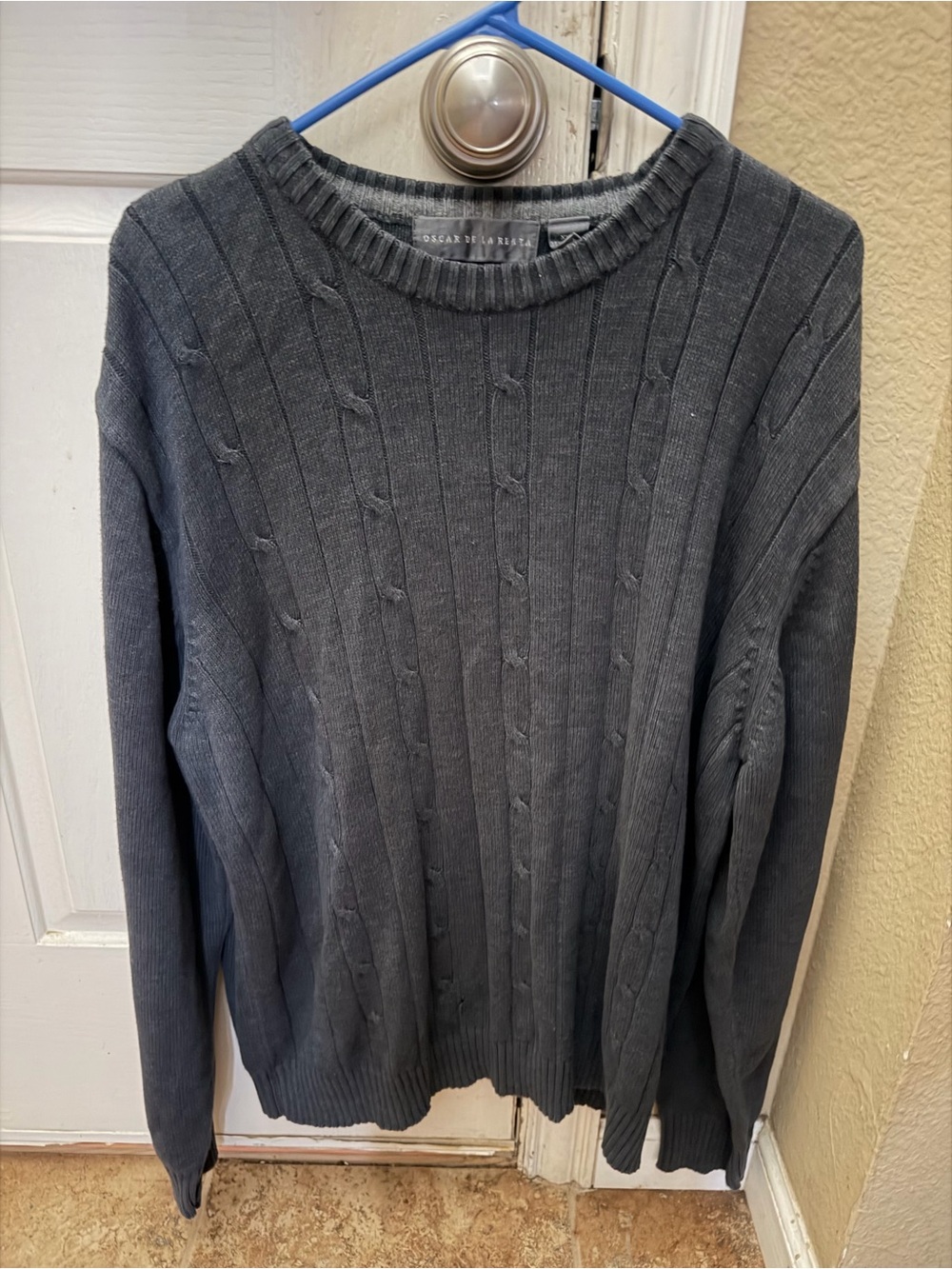 Oscar de la Renta Men's Gray Cable Knit Sweater